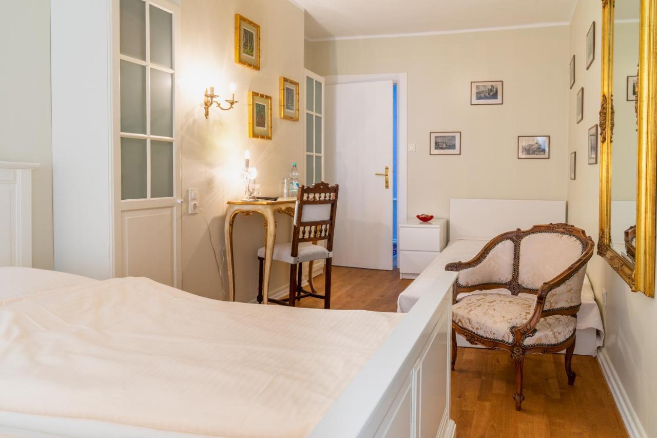 Romantisches Hotel Zur Post Brodenbach Bagian luar foto