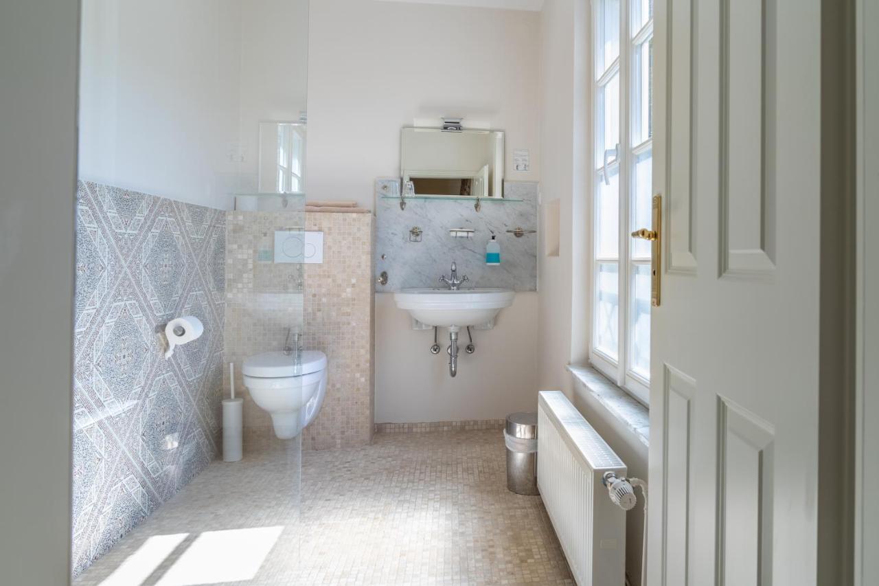 Romantisches Hotel Zur Post Brodenbach Bagian luar foto