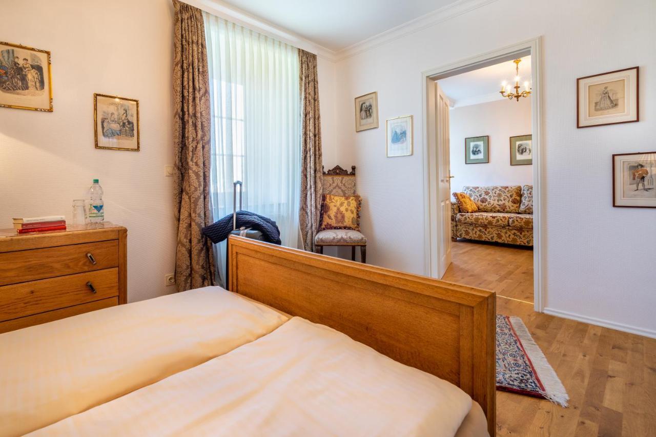 Romantisches Hotel Zur Post Brodenbach Bagian luar foto