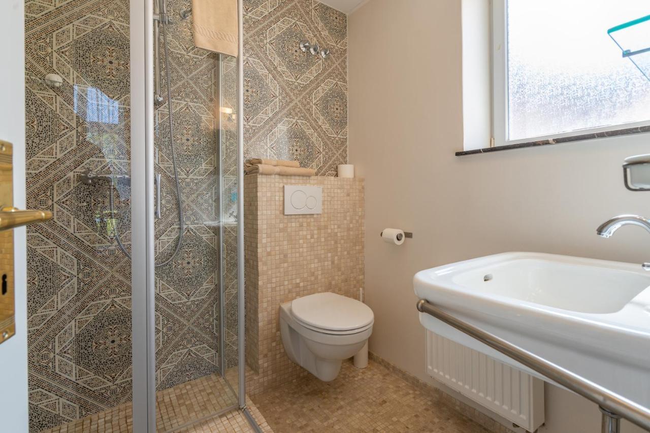Romantisches Hotel Zur Post Brodenbach Bagian luar foto