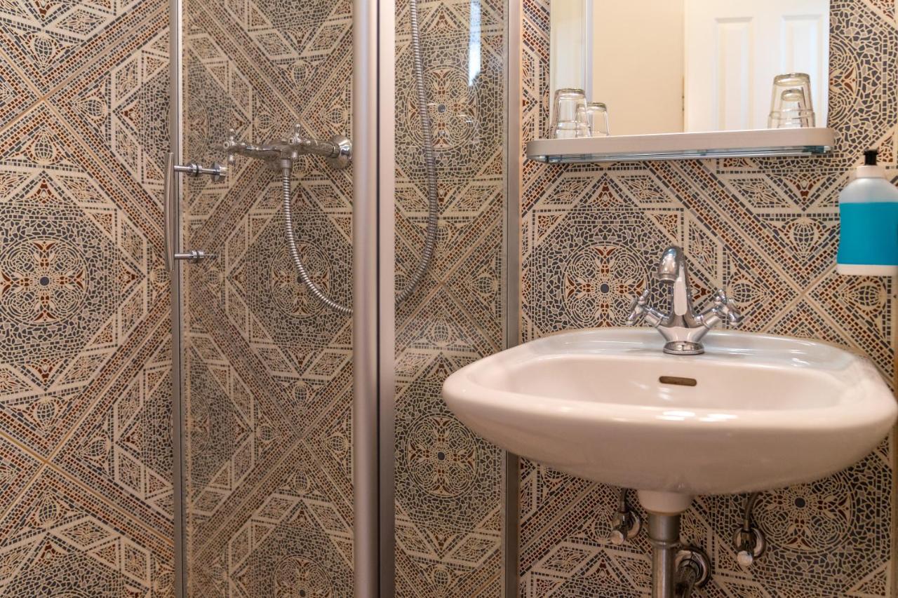 Romantisches Hotel Zur Post Brodenbach Bagian luar foto