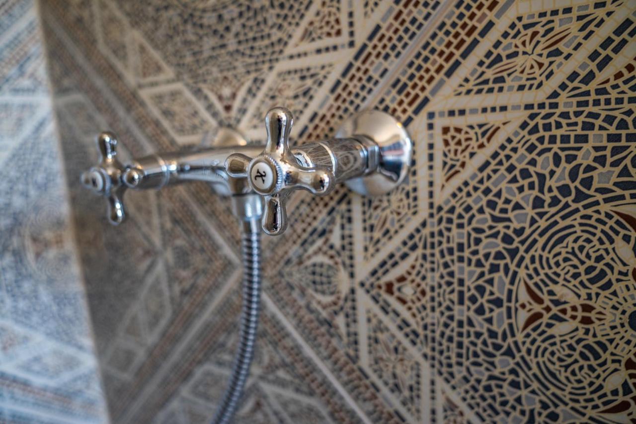 Romantisches Hotel Zur Post Brodenbach Bagian luar foto