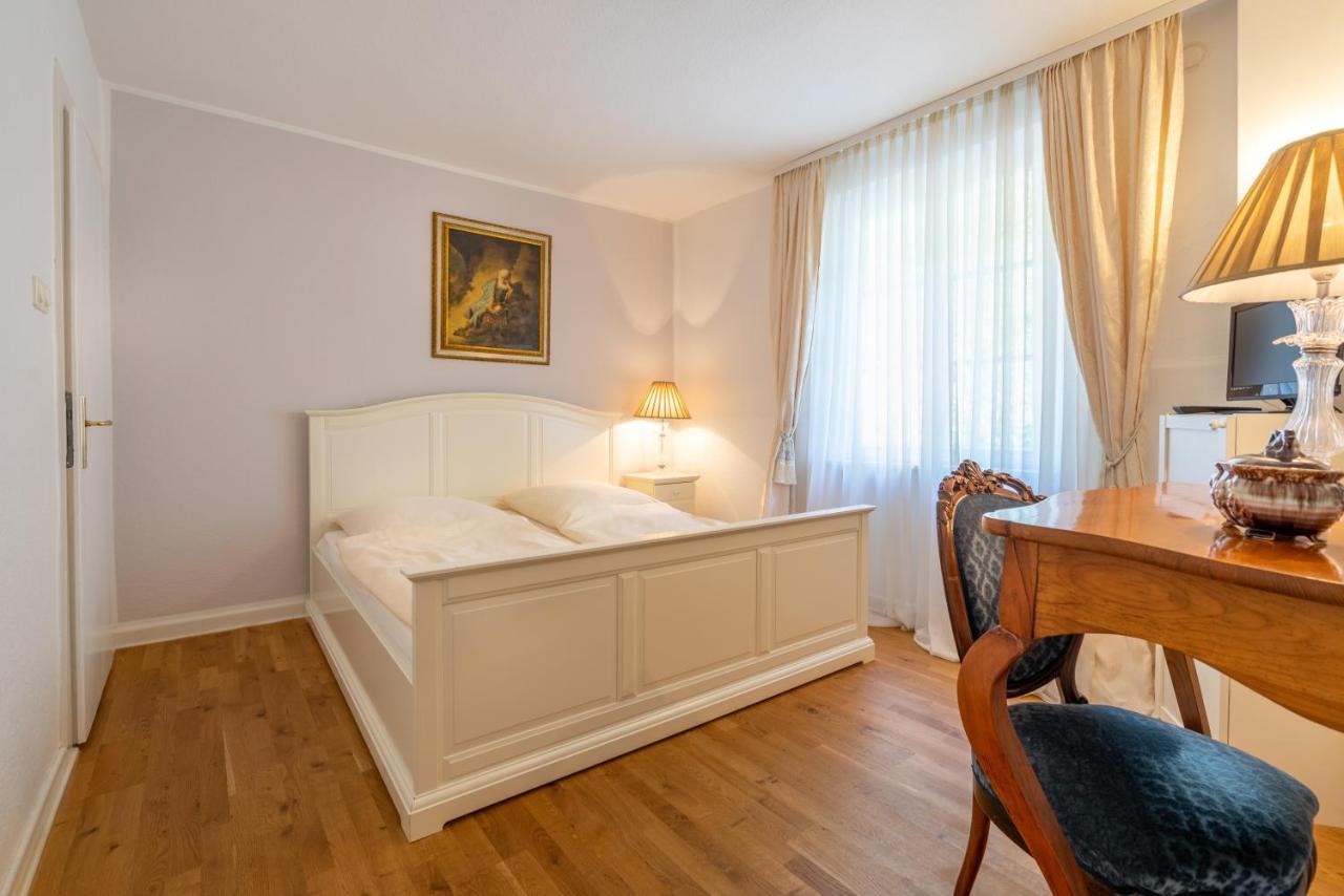 Romantisches Hotel Zur Post Brodenbach Bagian luar foto